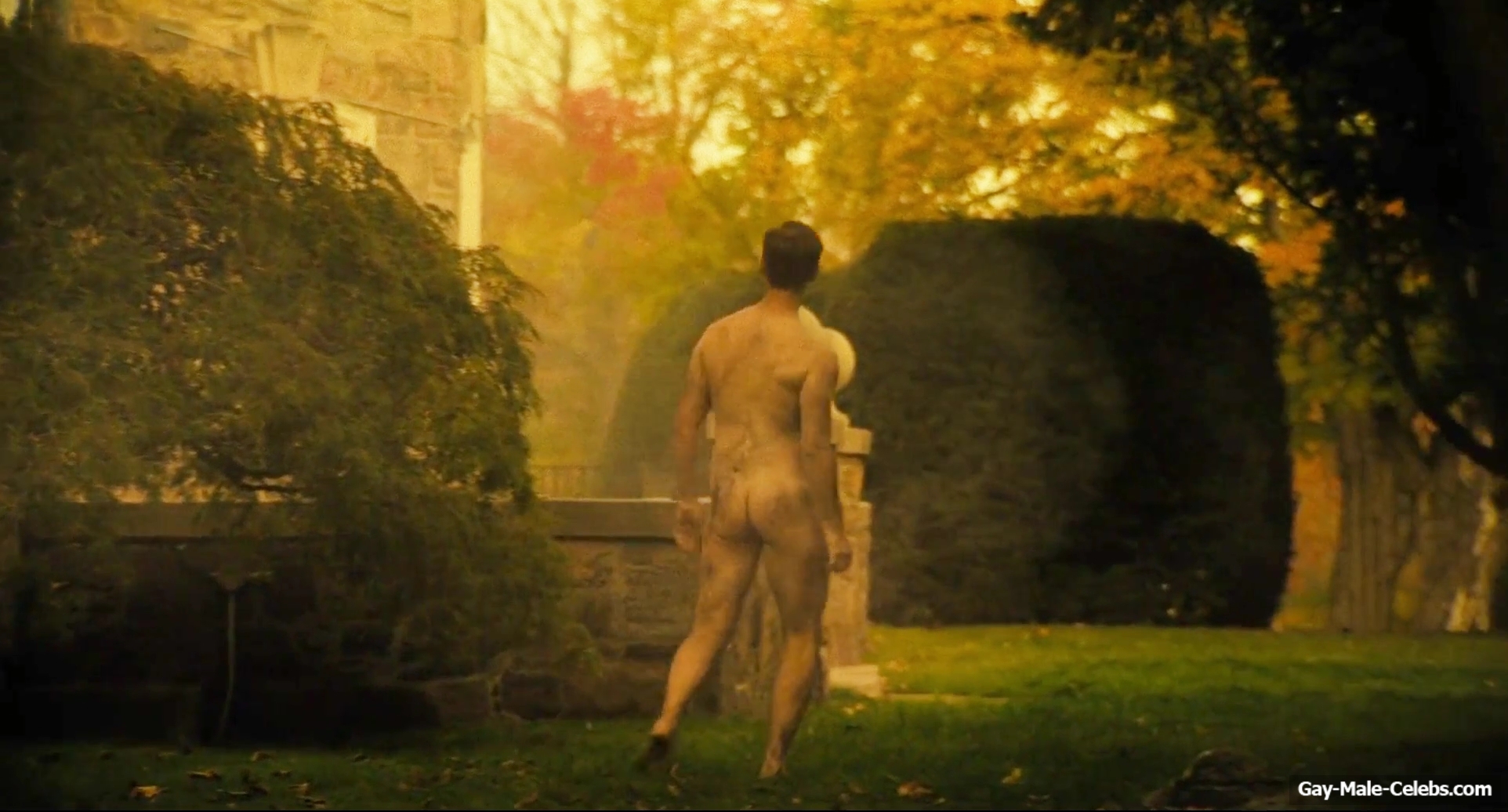 Jesse LaVercombe Frontal Nude in Honey Bunch