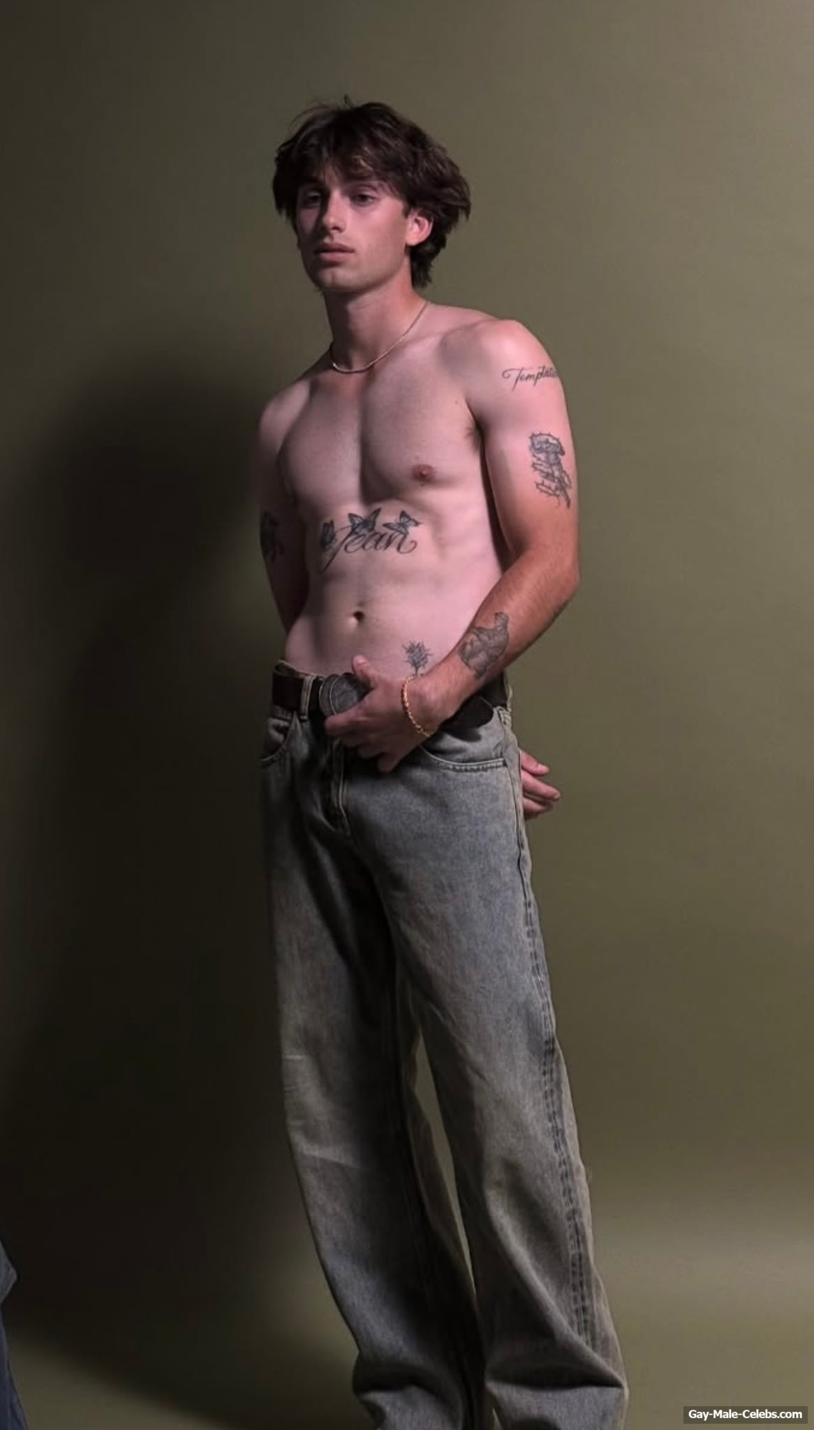 Johnny Orlando shirtless
