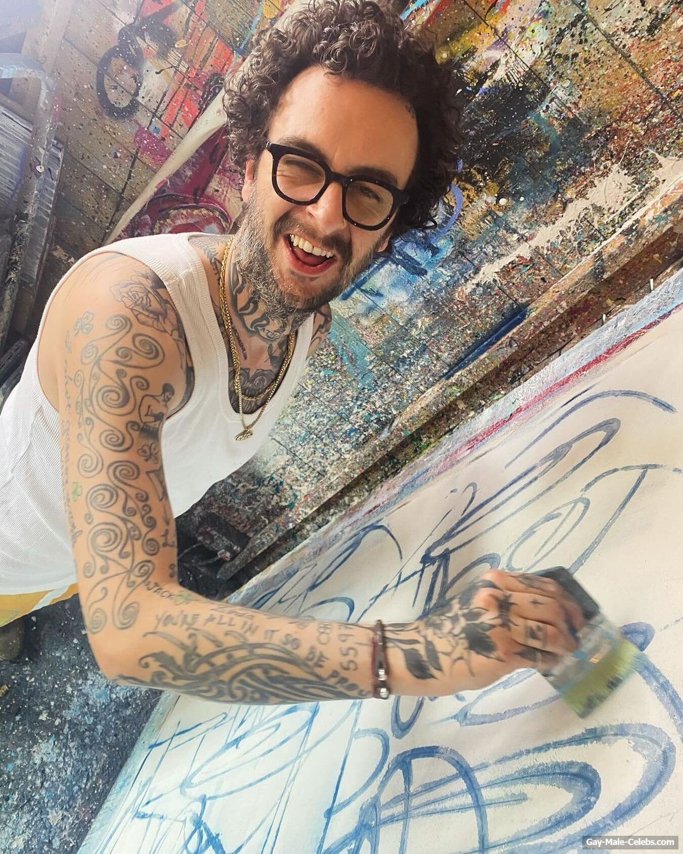 Joseph Gilgun Nude And Dick Bulge Photos