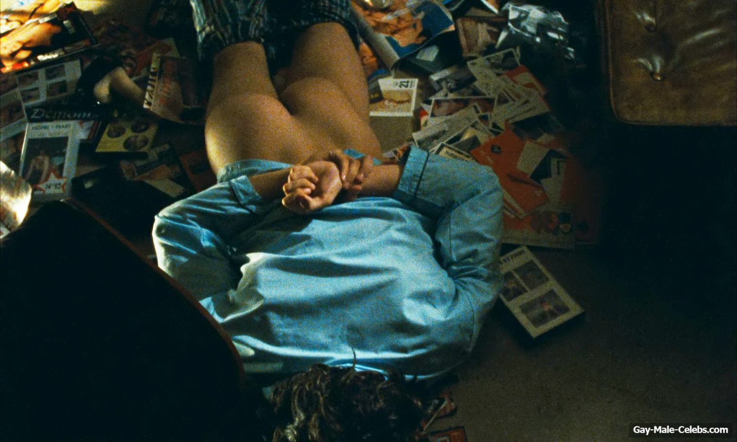 Louis Garrel ass