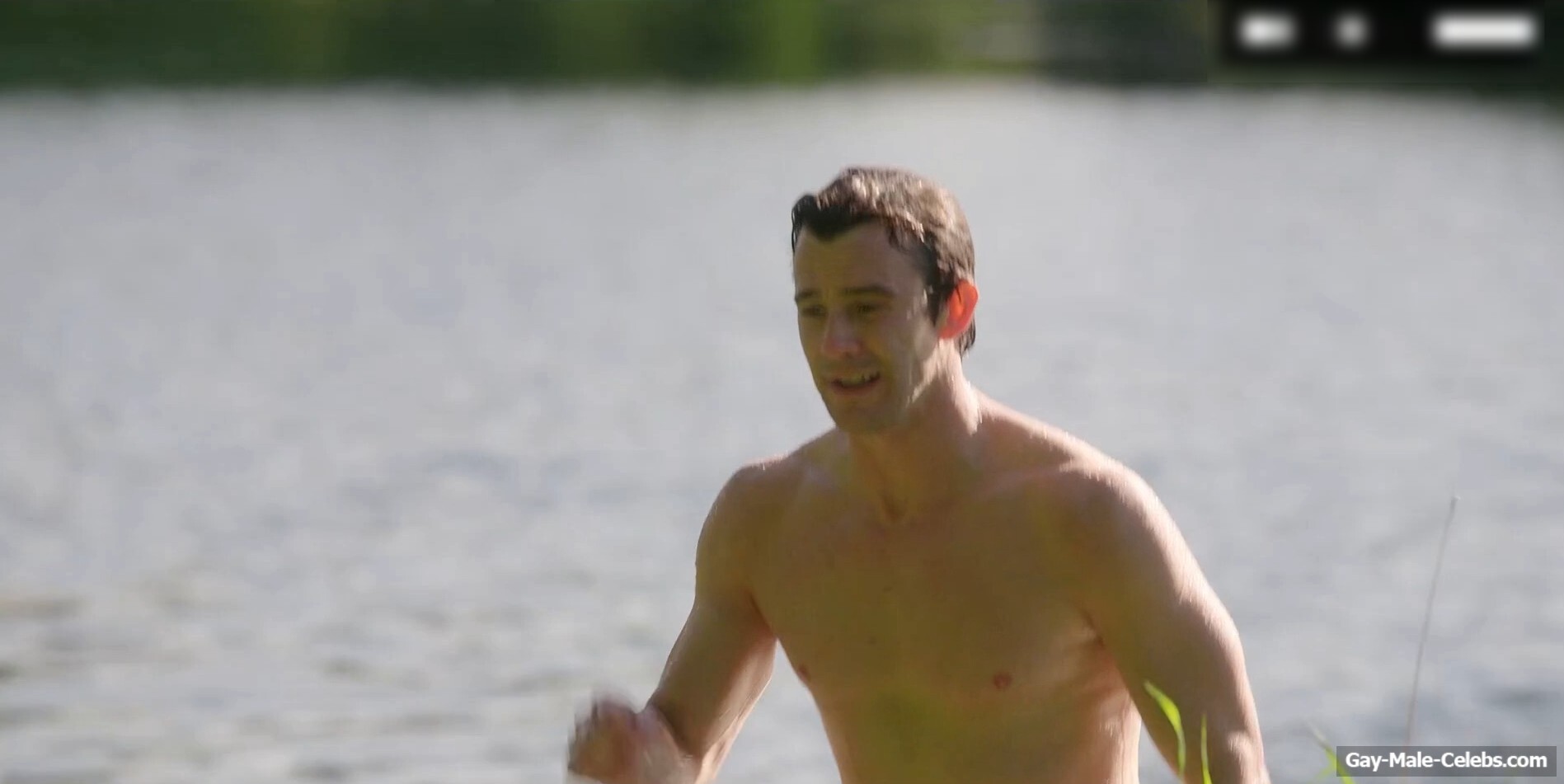 Luke Thompson Nude Scenes in Bridgerton