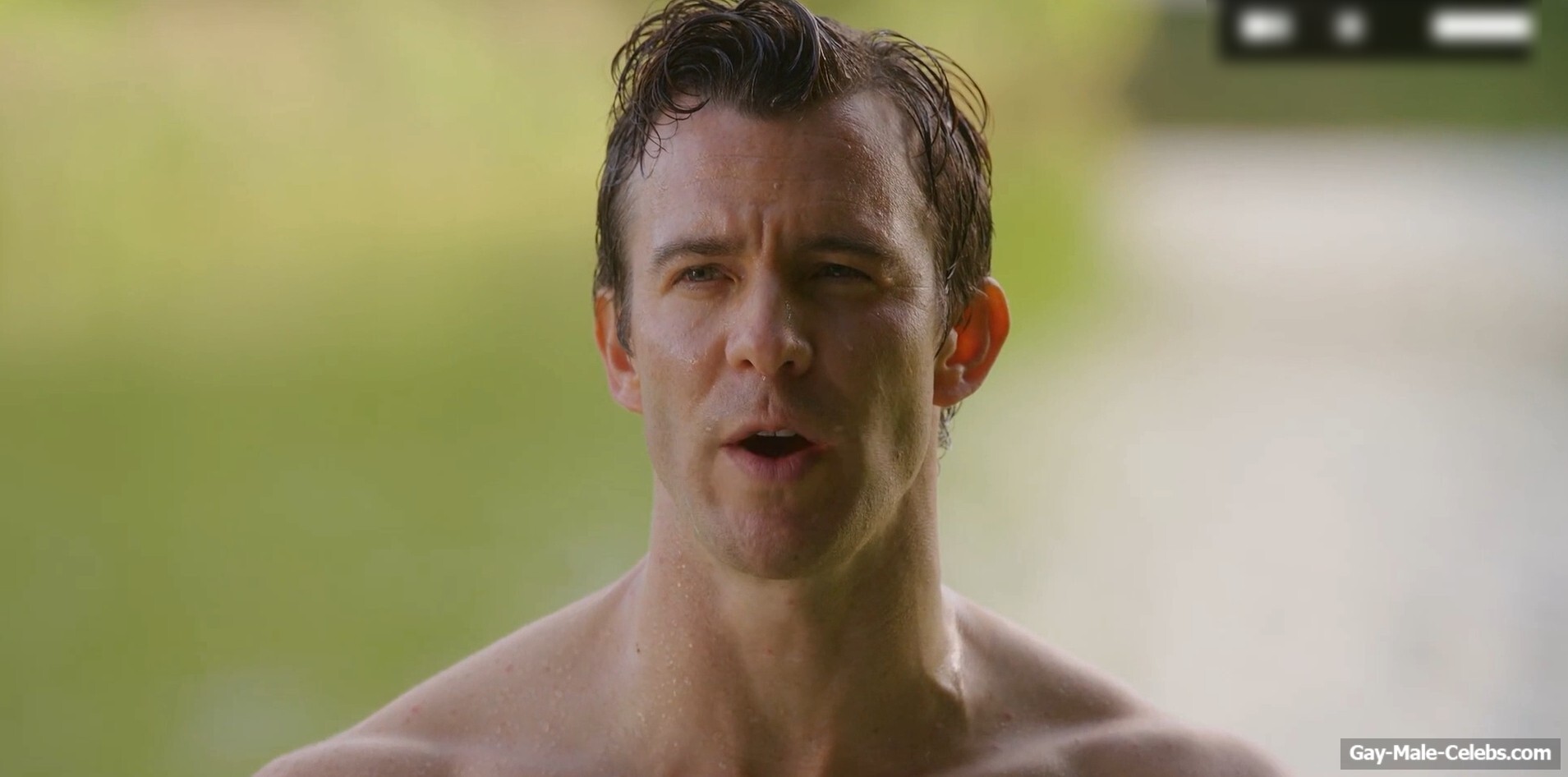 Luke Thompson Nude Scenes in Bridgerton