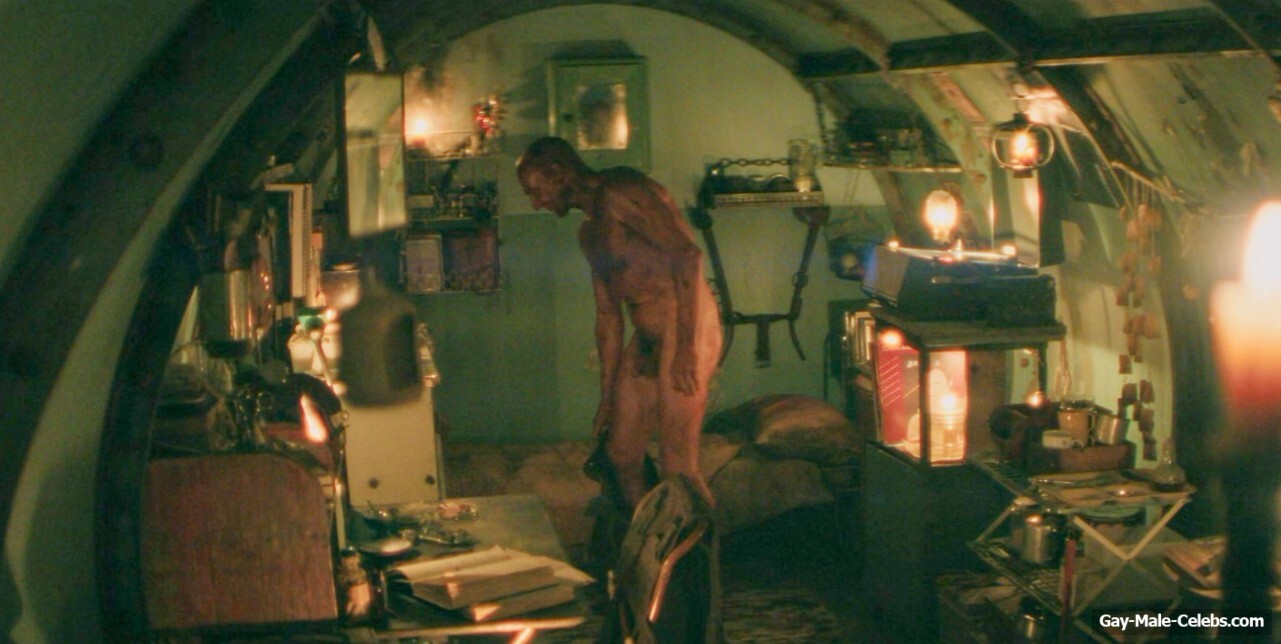 Ralph Fiennes nude penis