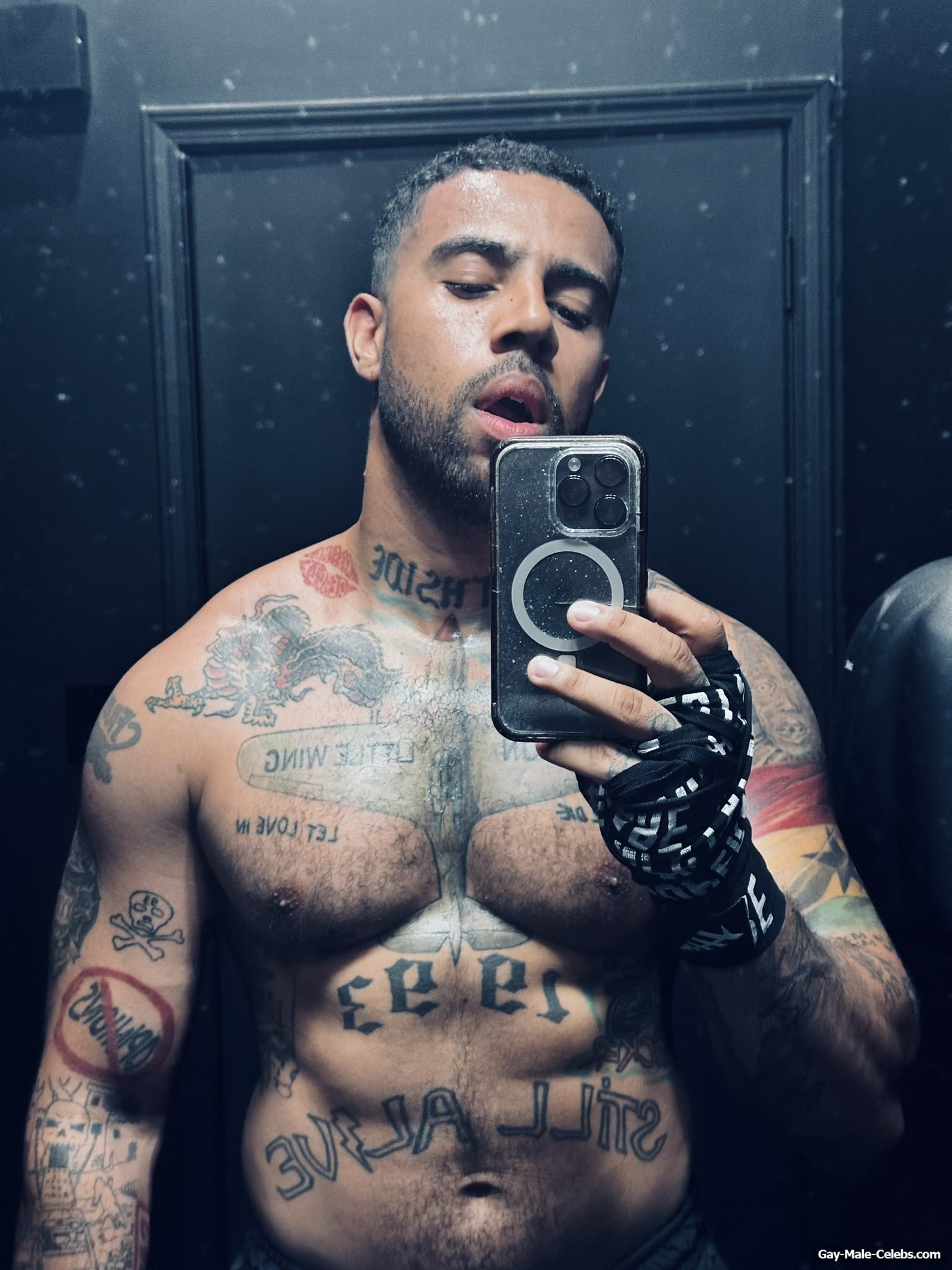 Vic Mensa nude and underwear pics