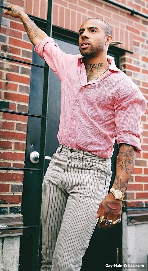 Vic Mensa nude and underwear pics