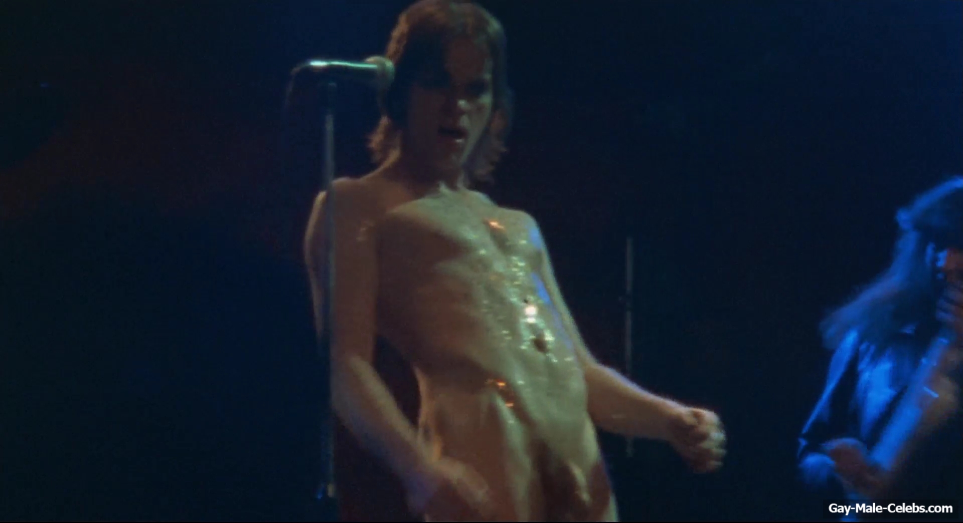 Ewan McGregor frontal nude in Velvet Goldmine