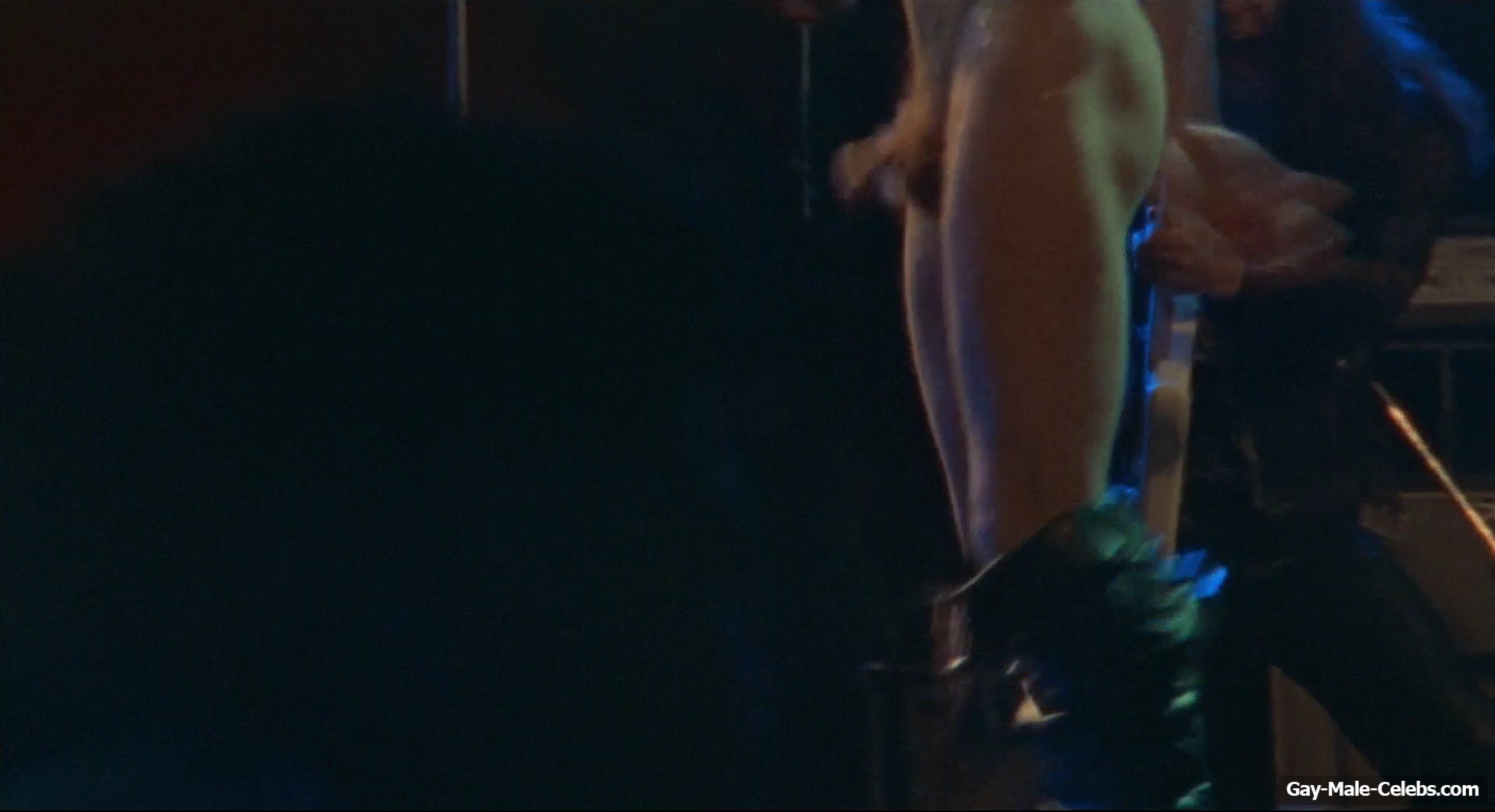 Ewan McGregor frontal nude in Velvet Goldmine