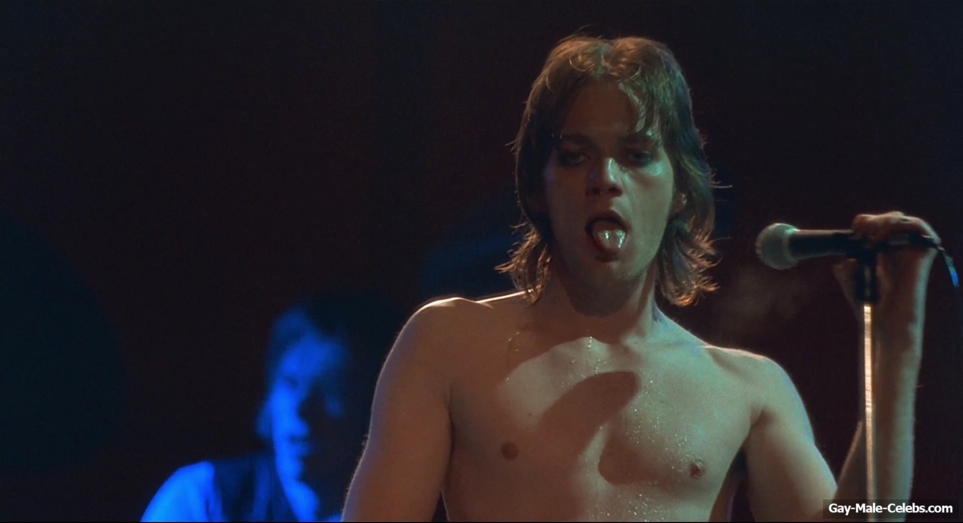 Ewan McGregor frontal nude in Velvet Goldmine