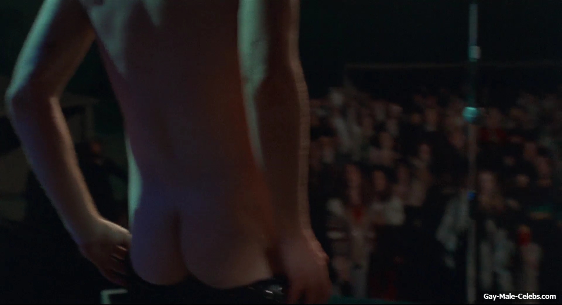 Ewan McGregor frontal nude in Velvet Goldmine