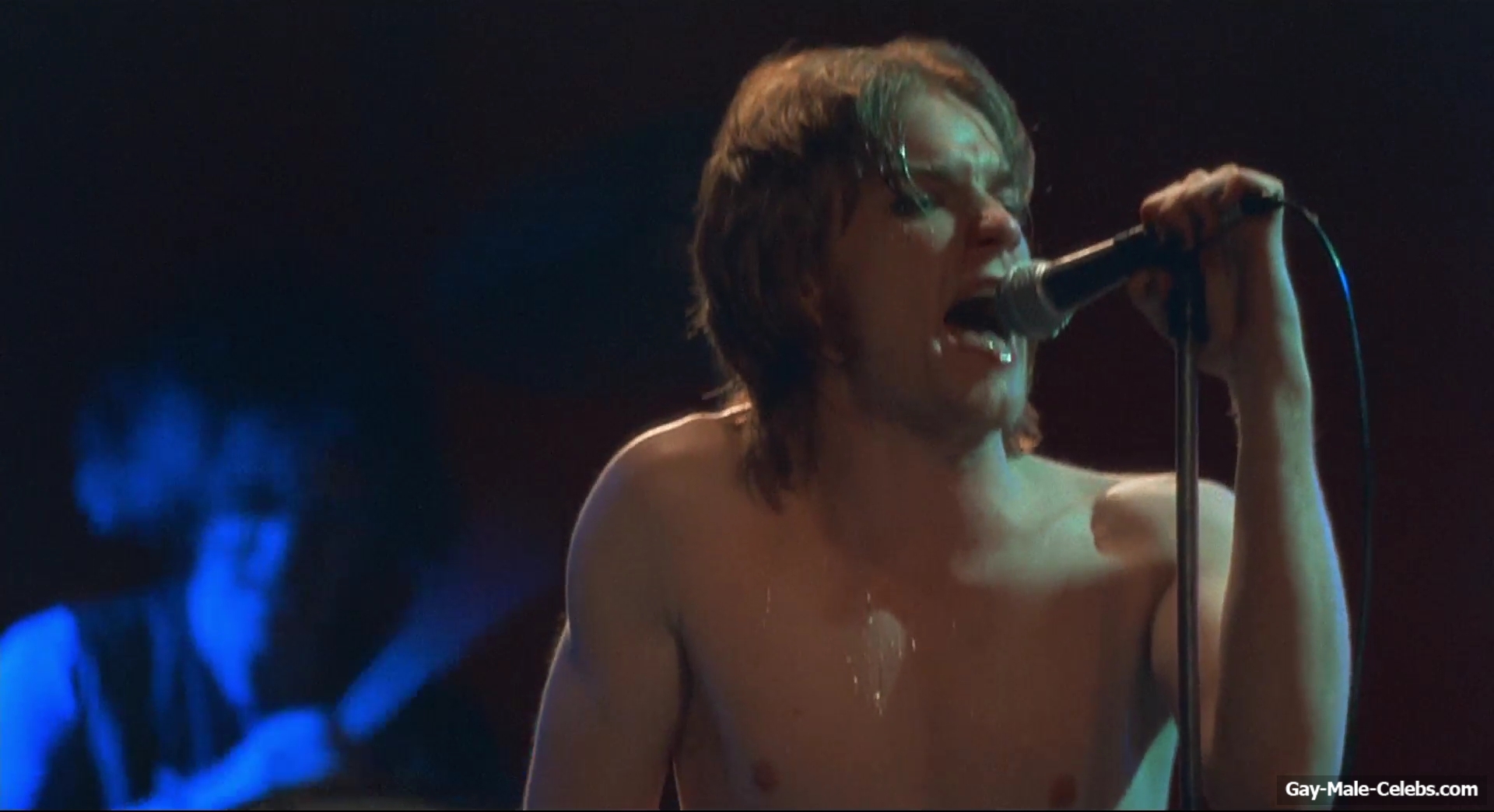 Ewan McGregor frontal nude in Velvet Goldmine