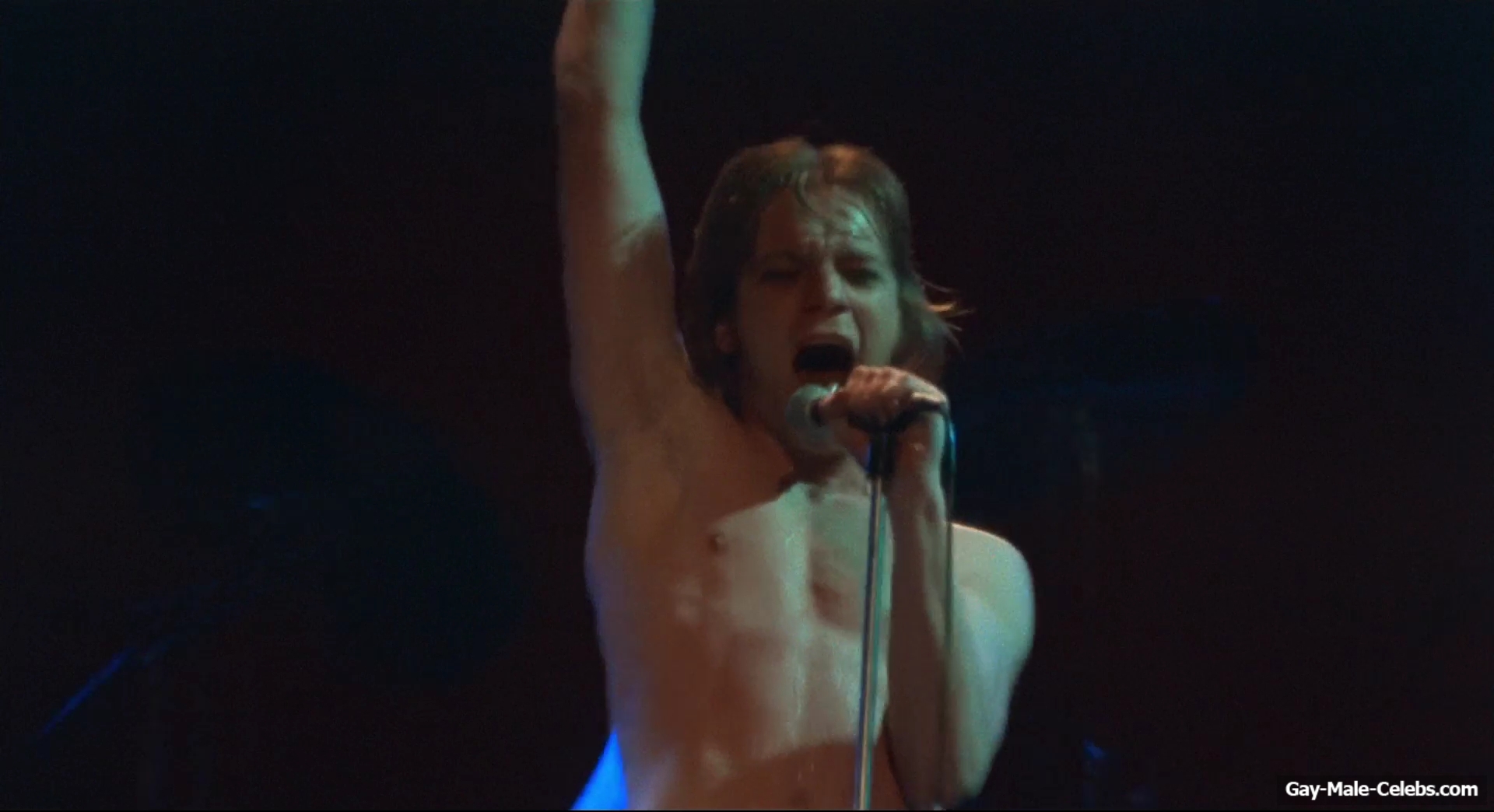 Ewan McGregor frontal nude in Velvet Goldmine