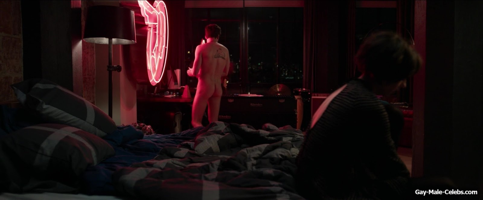 Francois Arnaud bare butt