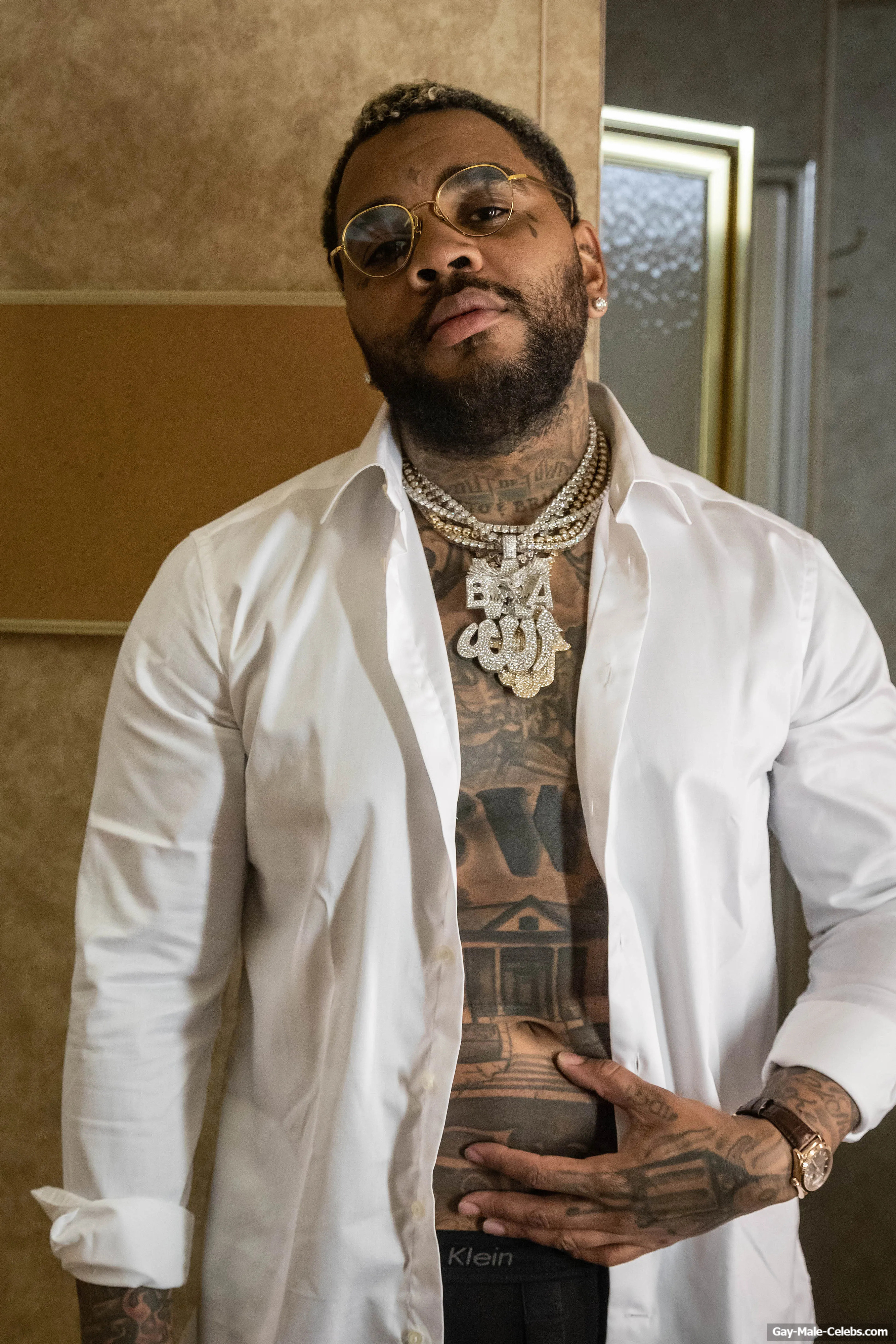 Kevin Gates Shirtless And Big Cock Bulge Pics