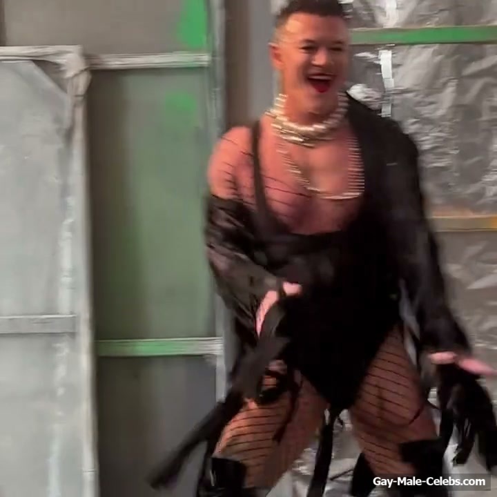 Luke Evans huge penis bulge erotic show