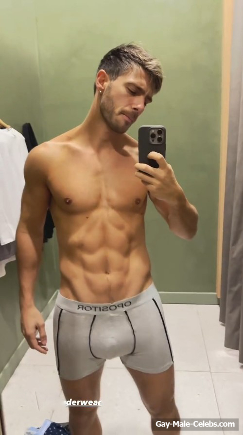 Nacho Di Marco cock bulge