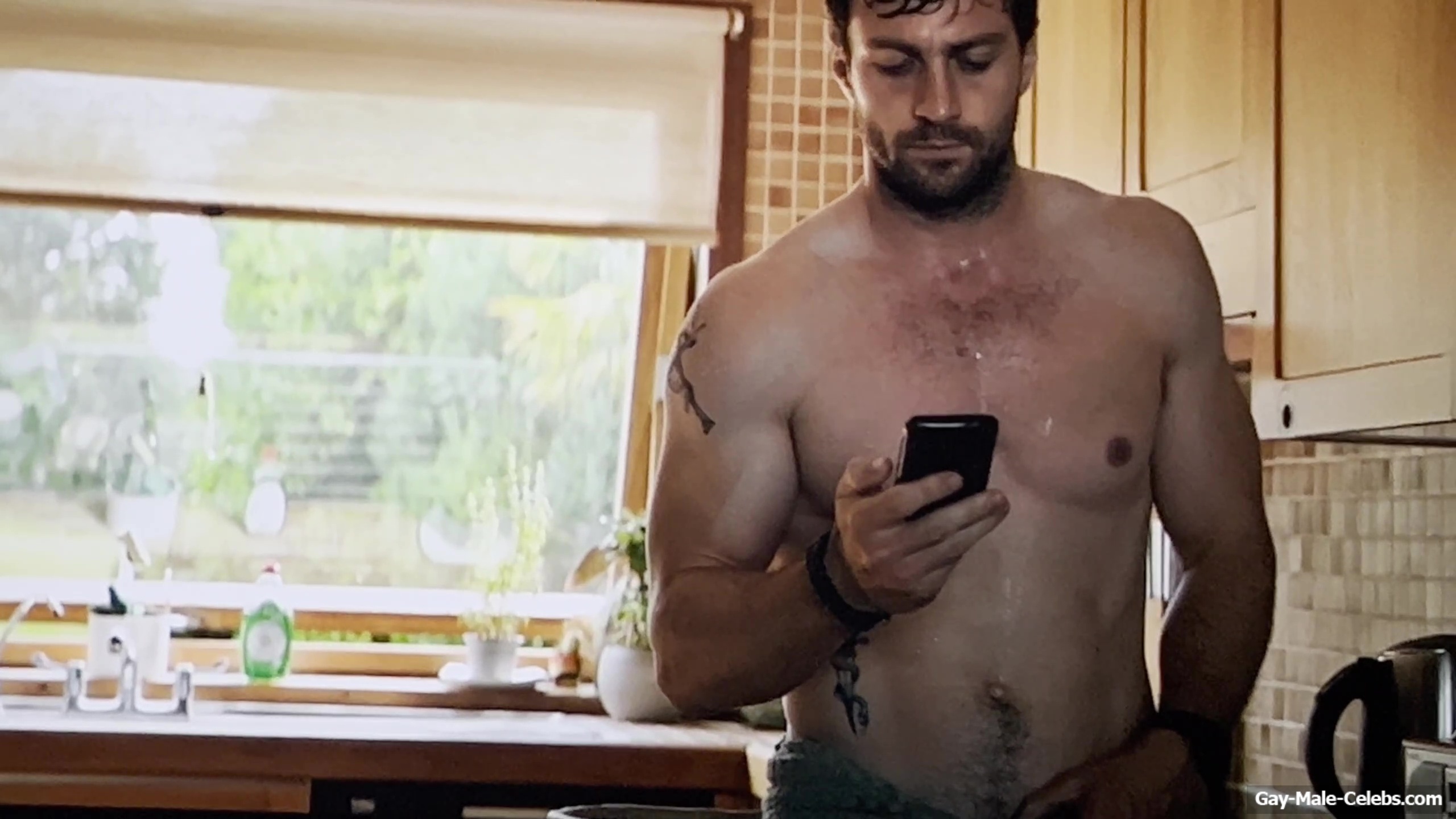 Aaron Taylor-Johnson nude shower scene in Fuze