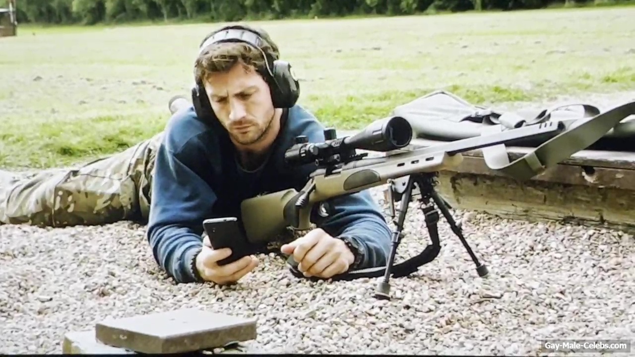 Aaron Taylor-Johnson nude shower scene in Fuze