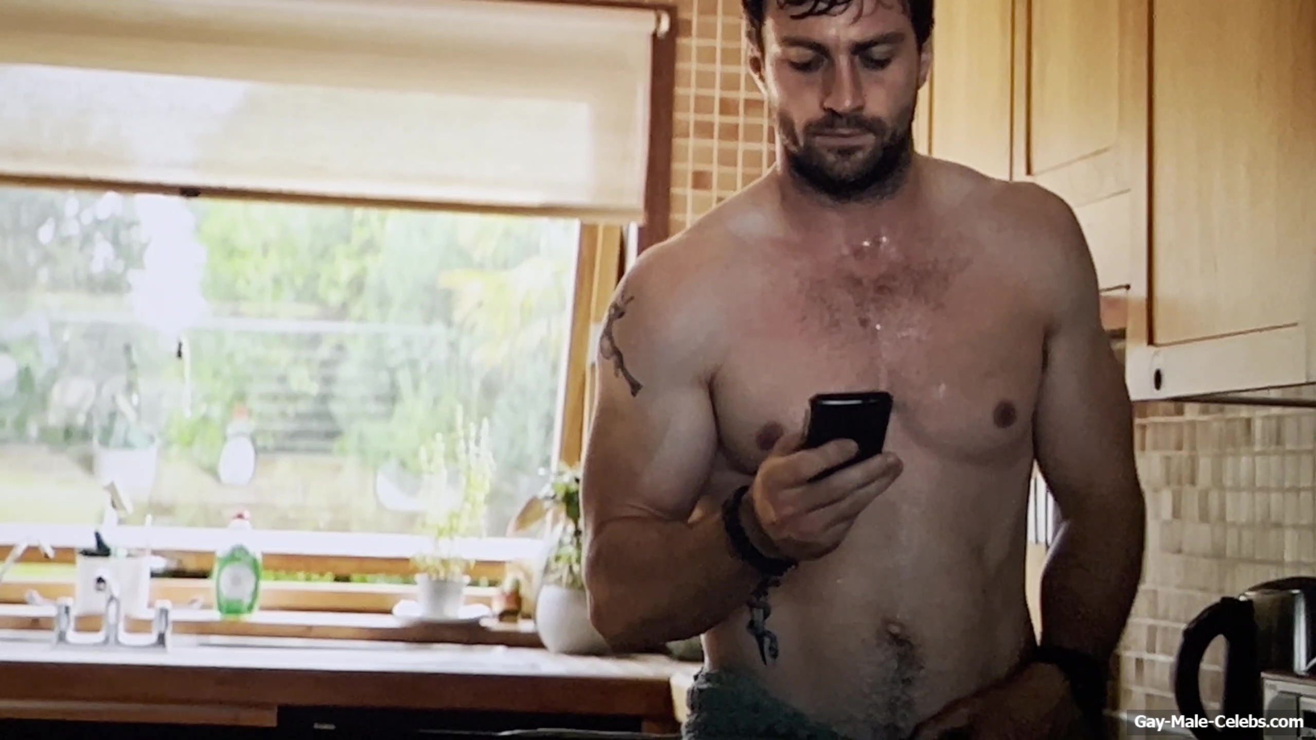 Aaron Taylor-Johnson nude shower scene in Fuze
