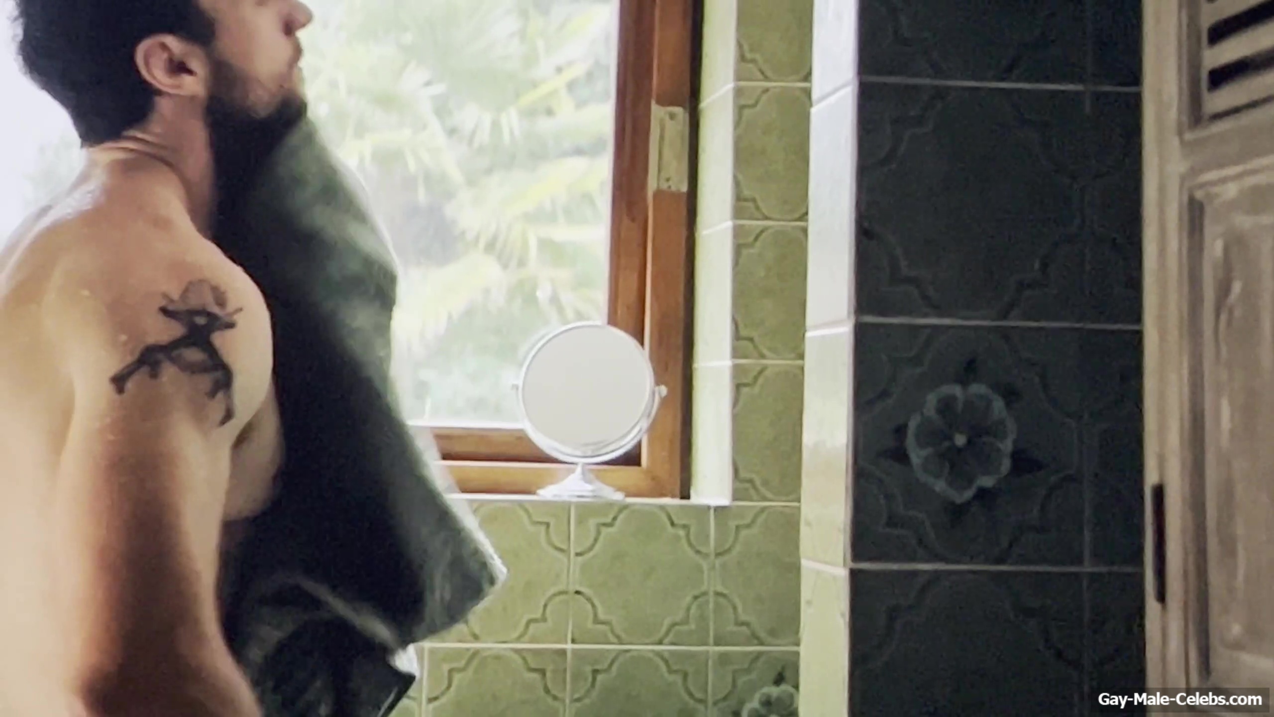Aaron Taylor-Johnson nude shower scene in Fuze