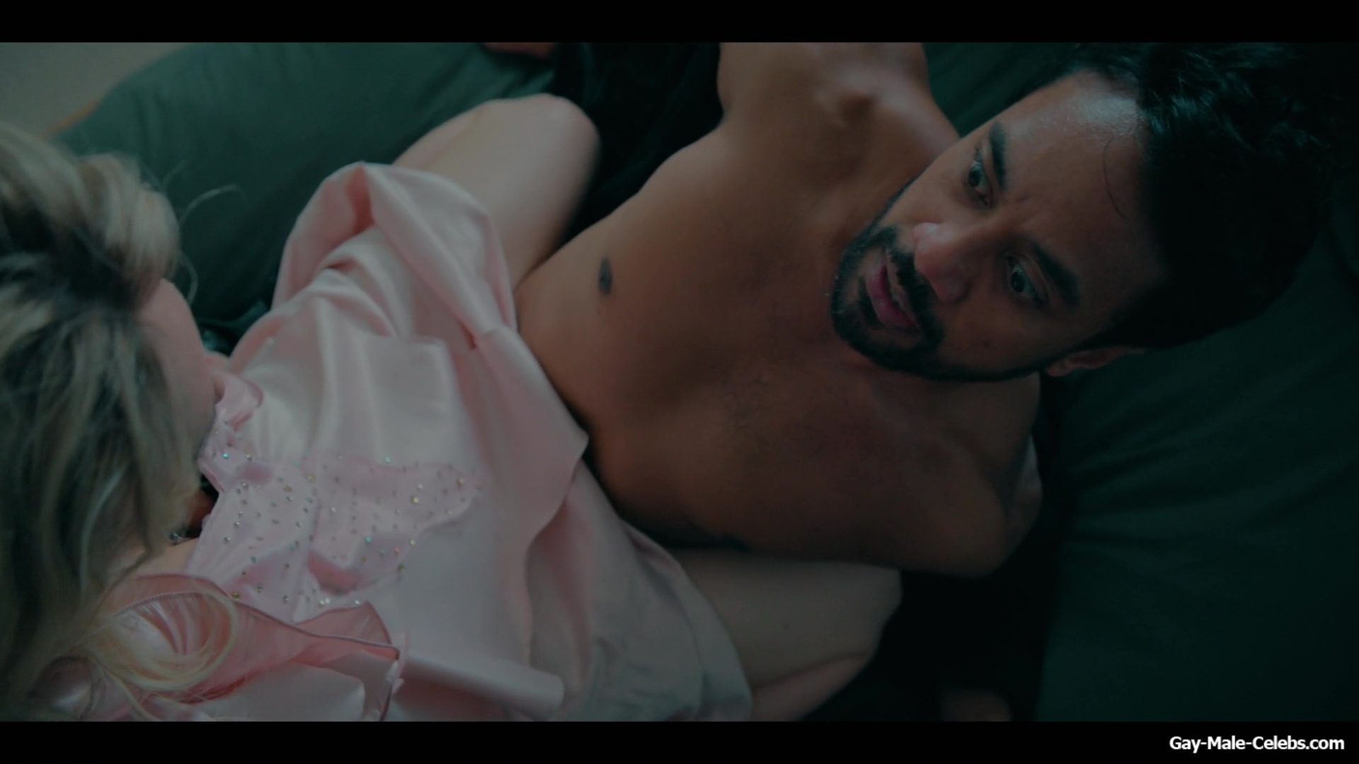 Dominic Ona-Ariki nude