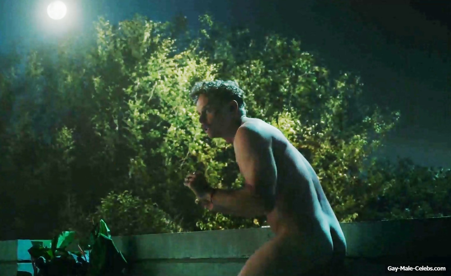 Billy Magnussen nude