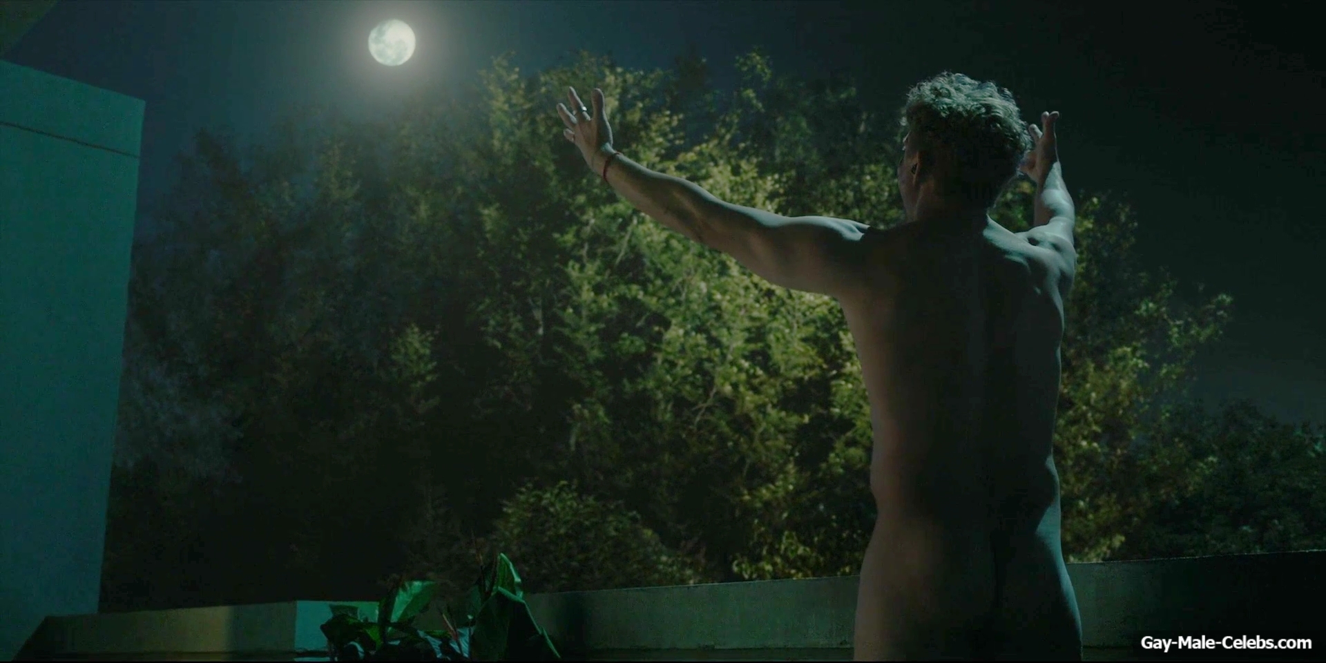 Billy Magnussen naked