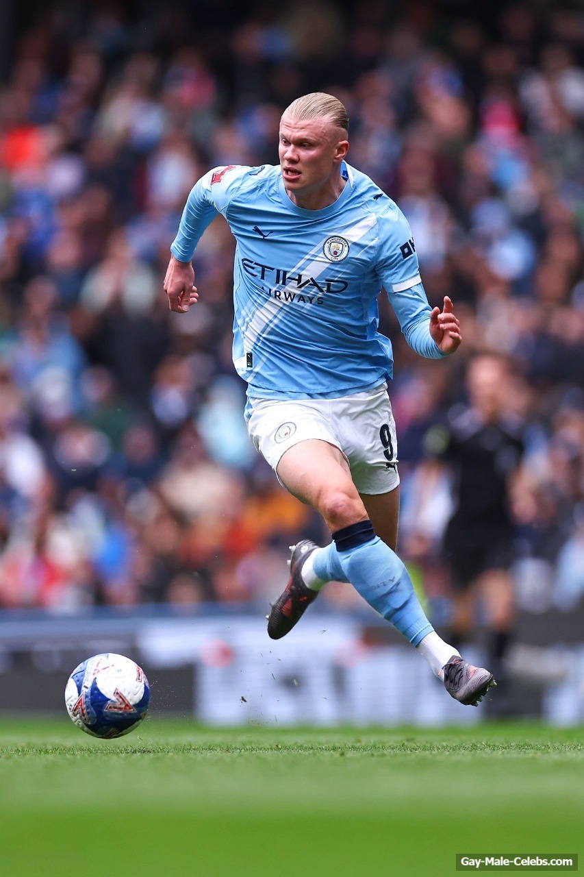 Erling Haaland Huge Penis Bulge Photos