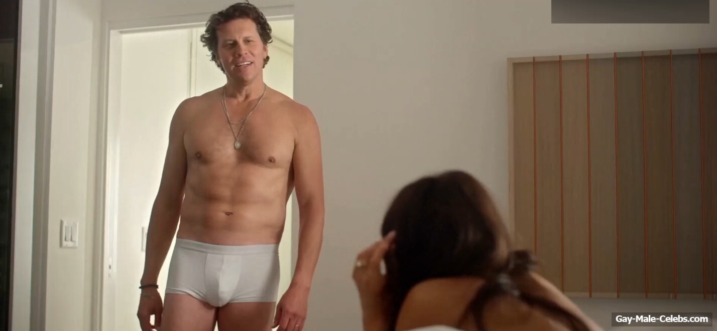 Hayes MacArthur penis bulge