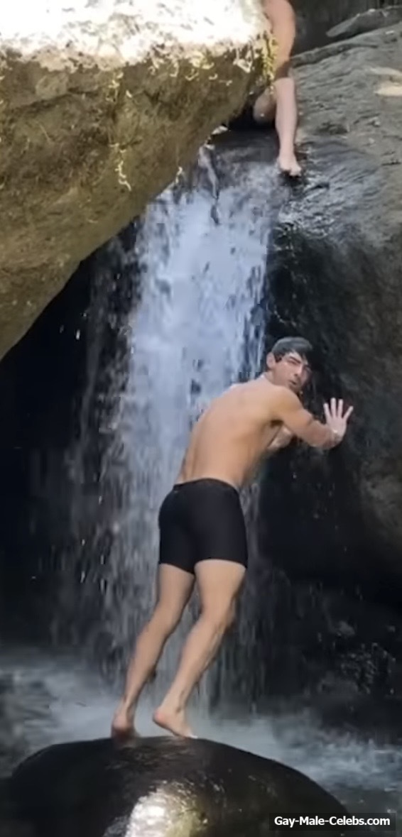 Joe Jonas Shirtless And Cock Bulge Video