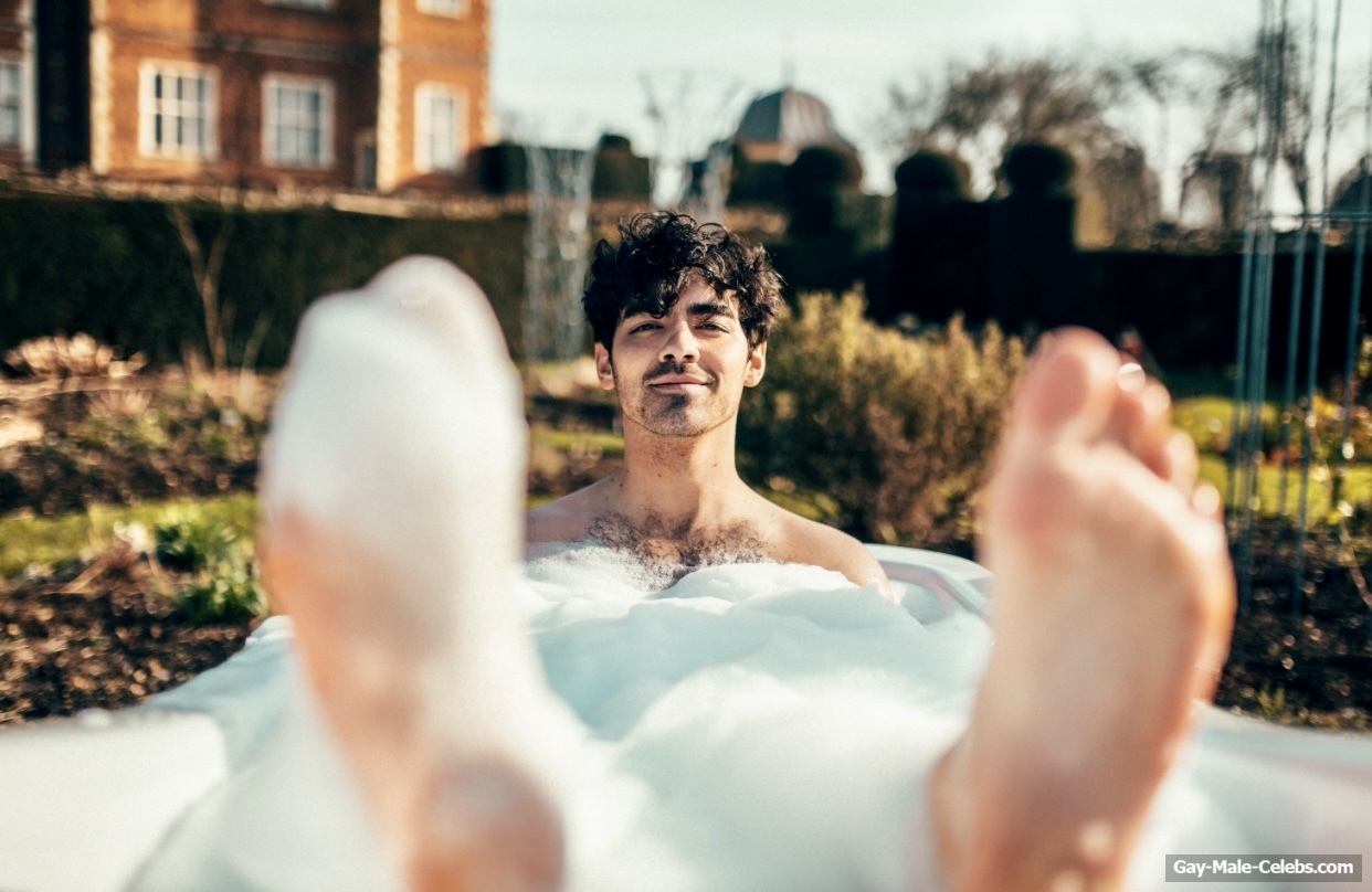 Joe Jonas feet
