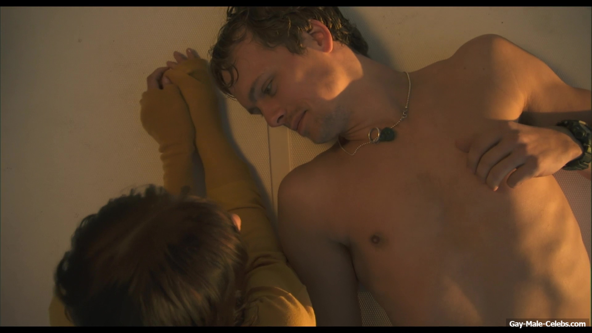 Julian Morris frontal nude in Donkey Punch