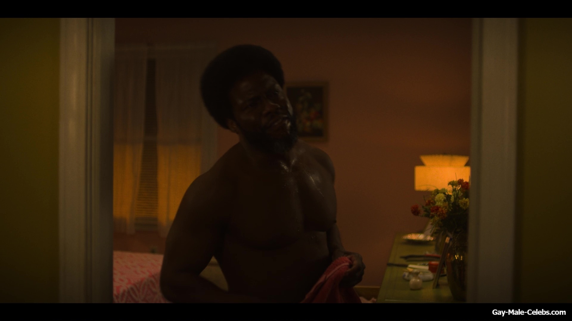 Kevin Hart Nude in Fight Night The Million Dollar Heist