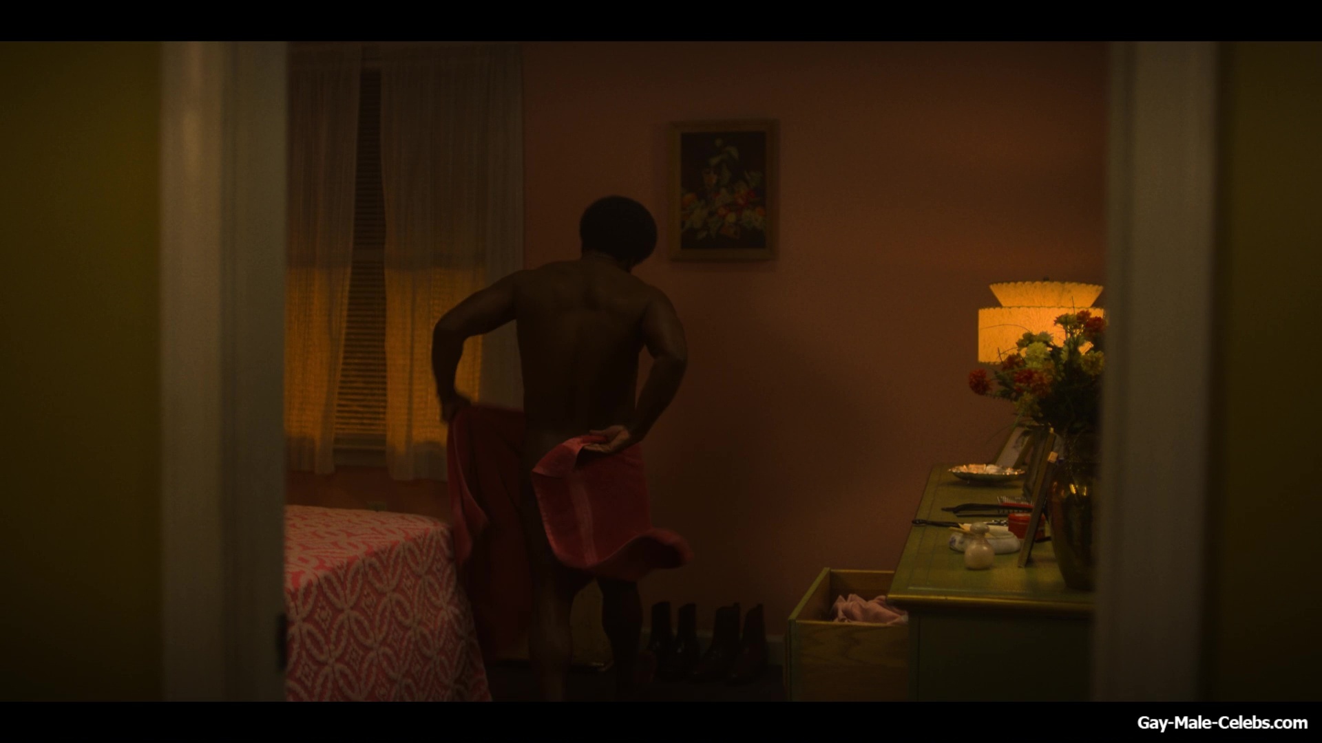 Kevin Hart Nude in Fight Night The Million Dollar Heist