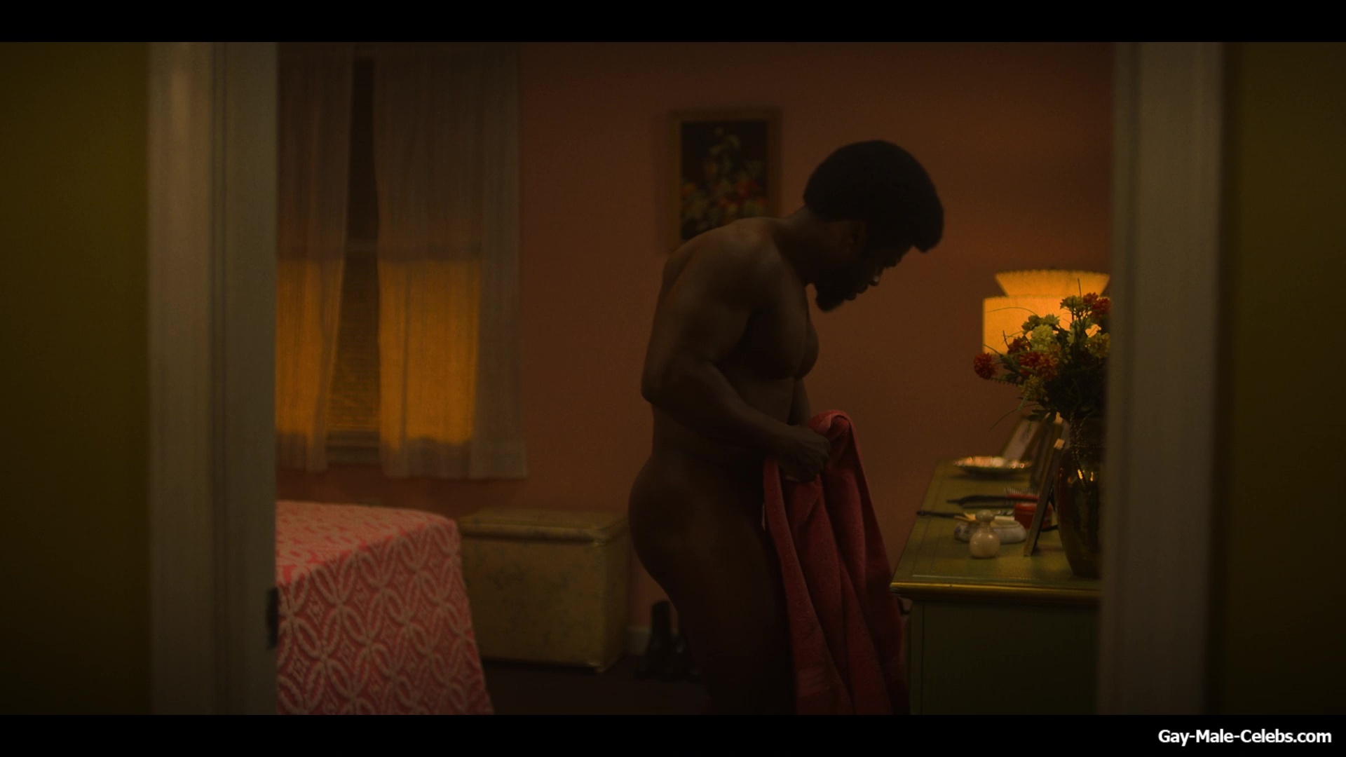 Kevin Hart Nude in Fight Night The Million Dollar Heist