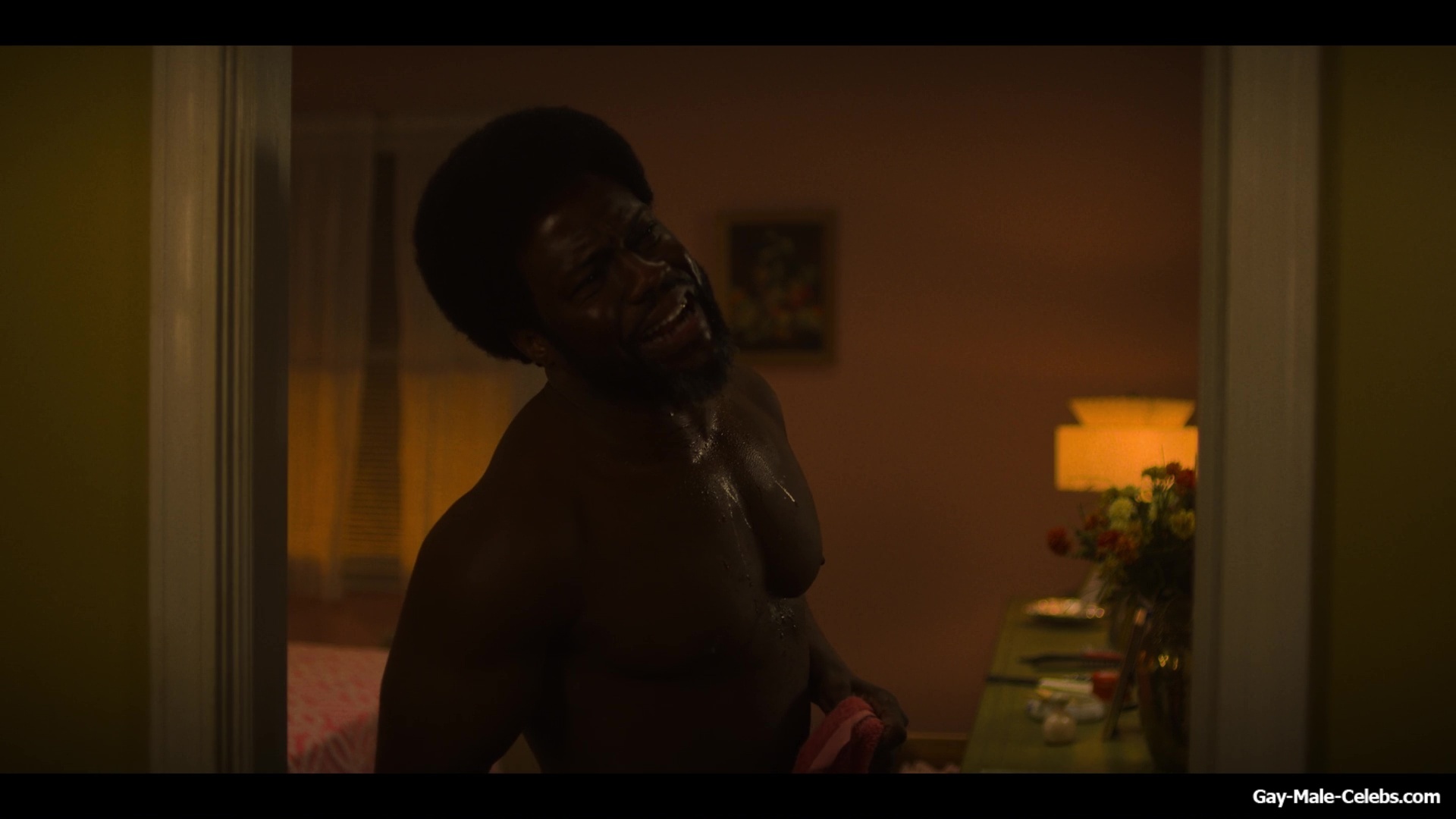 Kevin Hart Nude in Fight Night The Million Dollar Heist