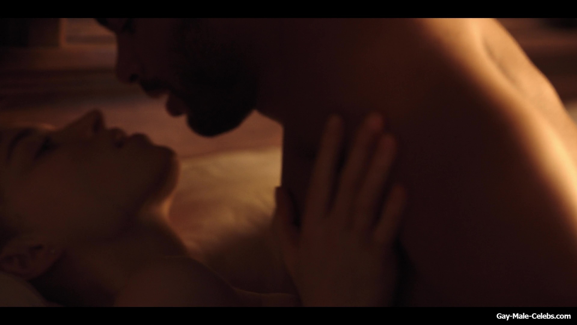 Rege-Jean Page Nude Sex Scenes in Bridgerton