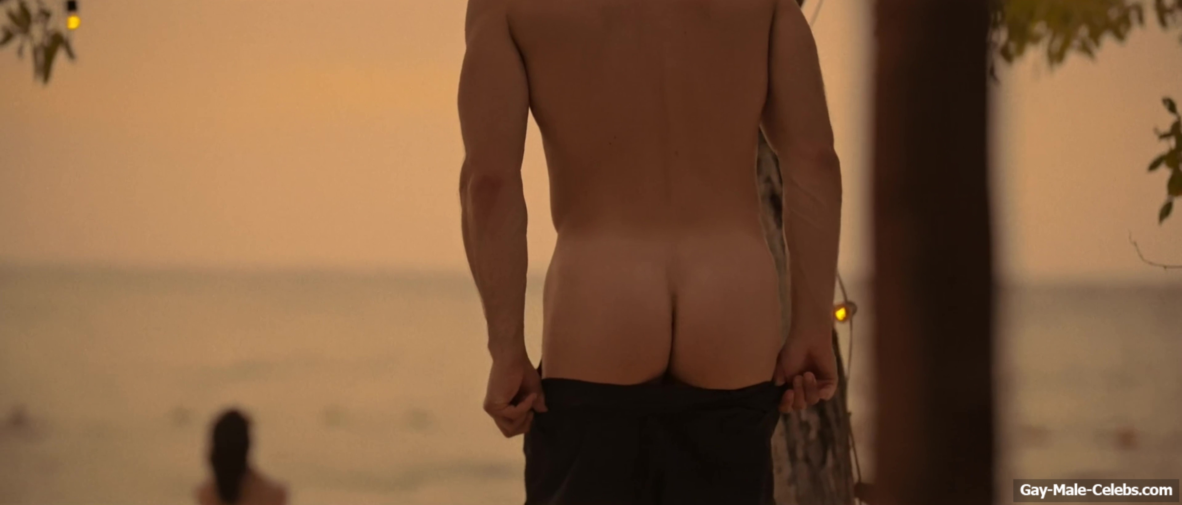 Rodolfo Salas naked butt