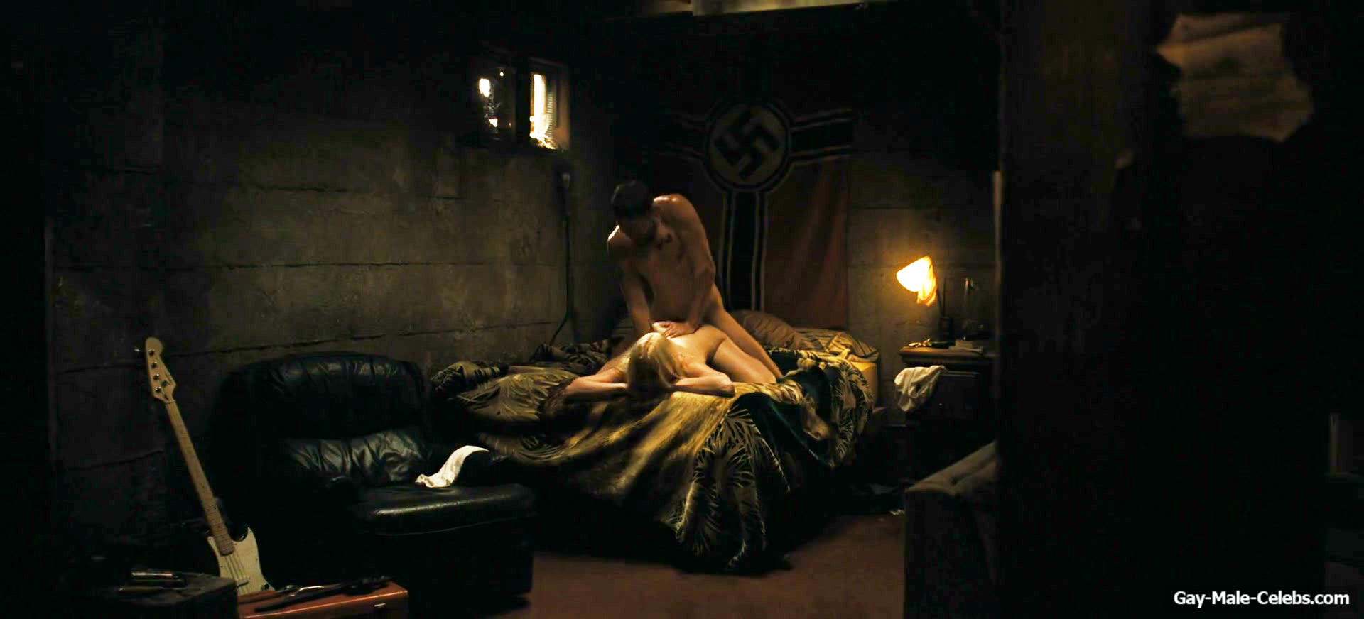 Toby Wallace Nude and Dick Bulge Scenes in Euphoria