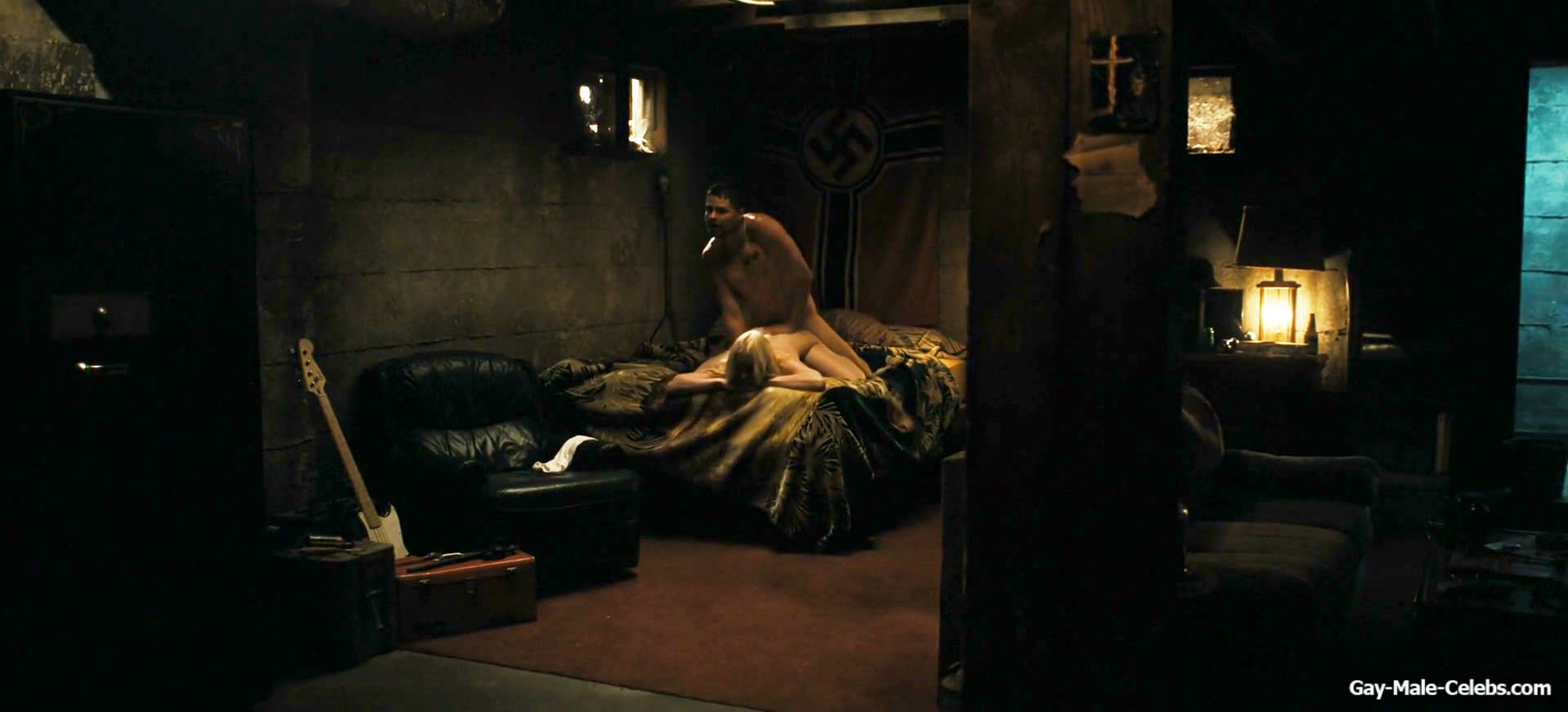 Toby Wallace Nude and Dick Bulge Scenes in Euphoria