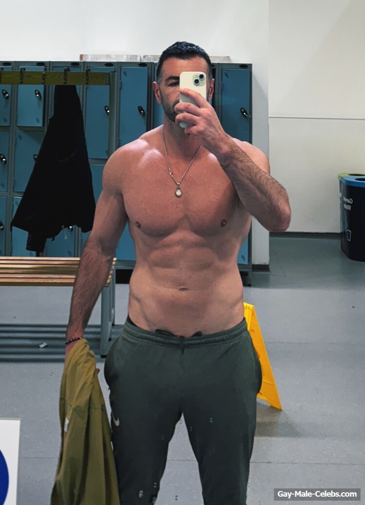 David Tag Cock Bulge Moment and Hot Underwear Pics