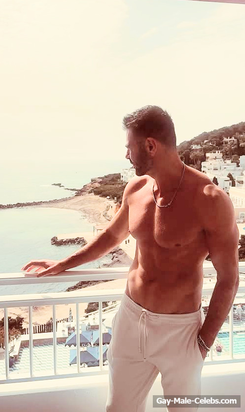 David Tag Cock Bulge Moment and Hot Underwear Pics