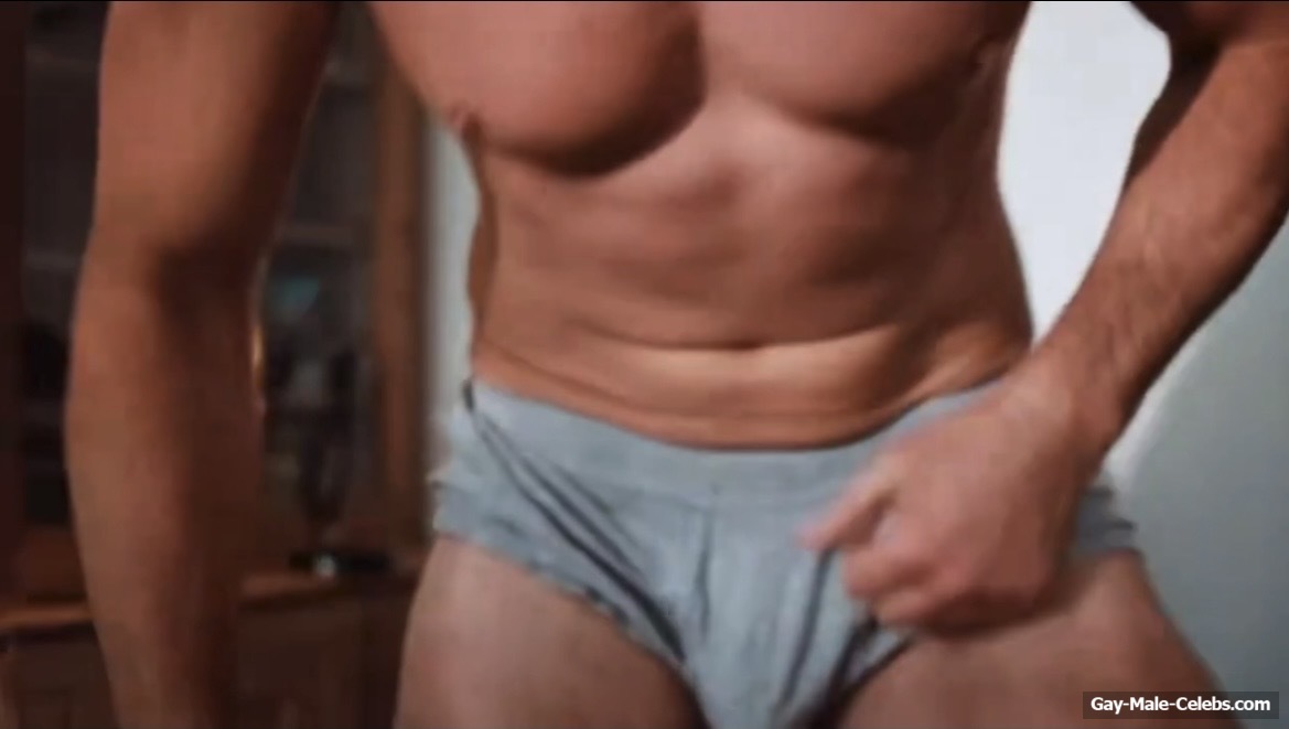 David Tag dick bulge