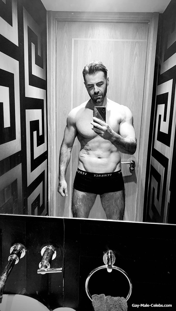 David Tag Cock Bulge Moment and Hot Underwear Pics