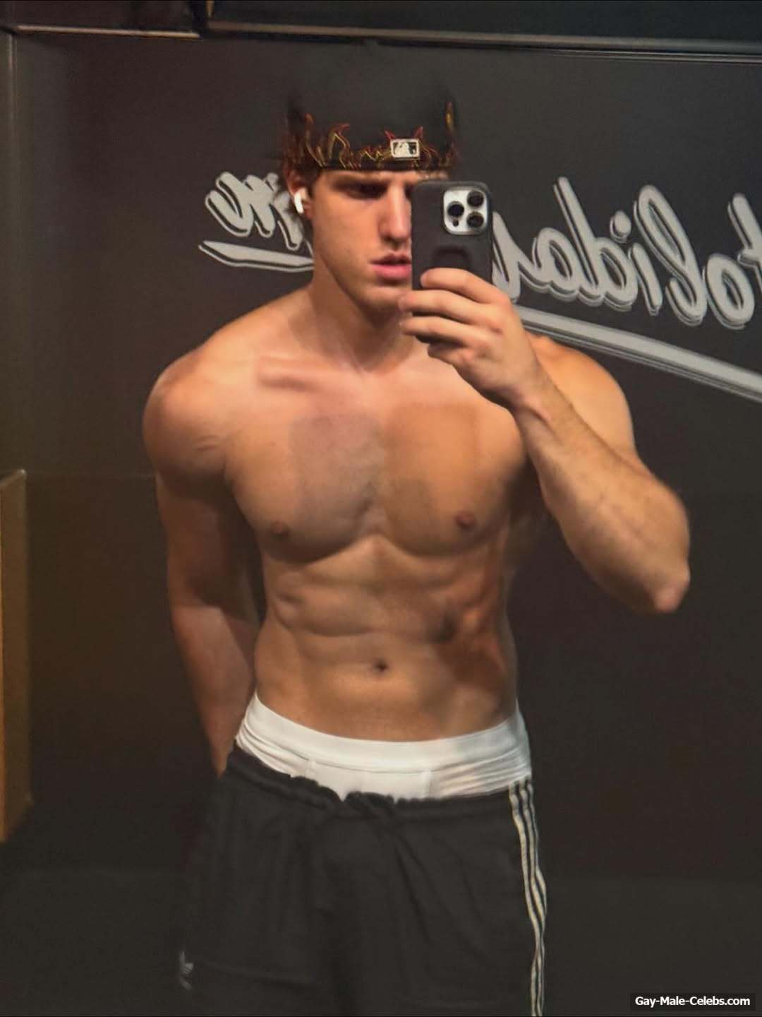 Nuno Gallego Shirtless And Hot Underwear Photos