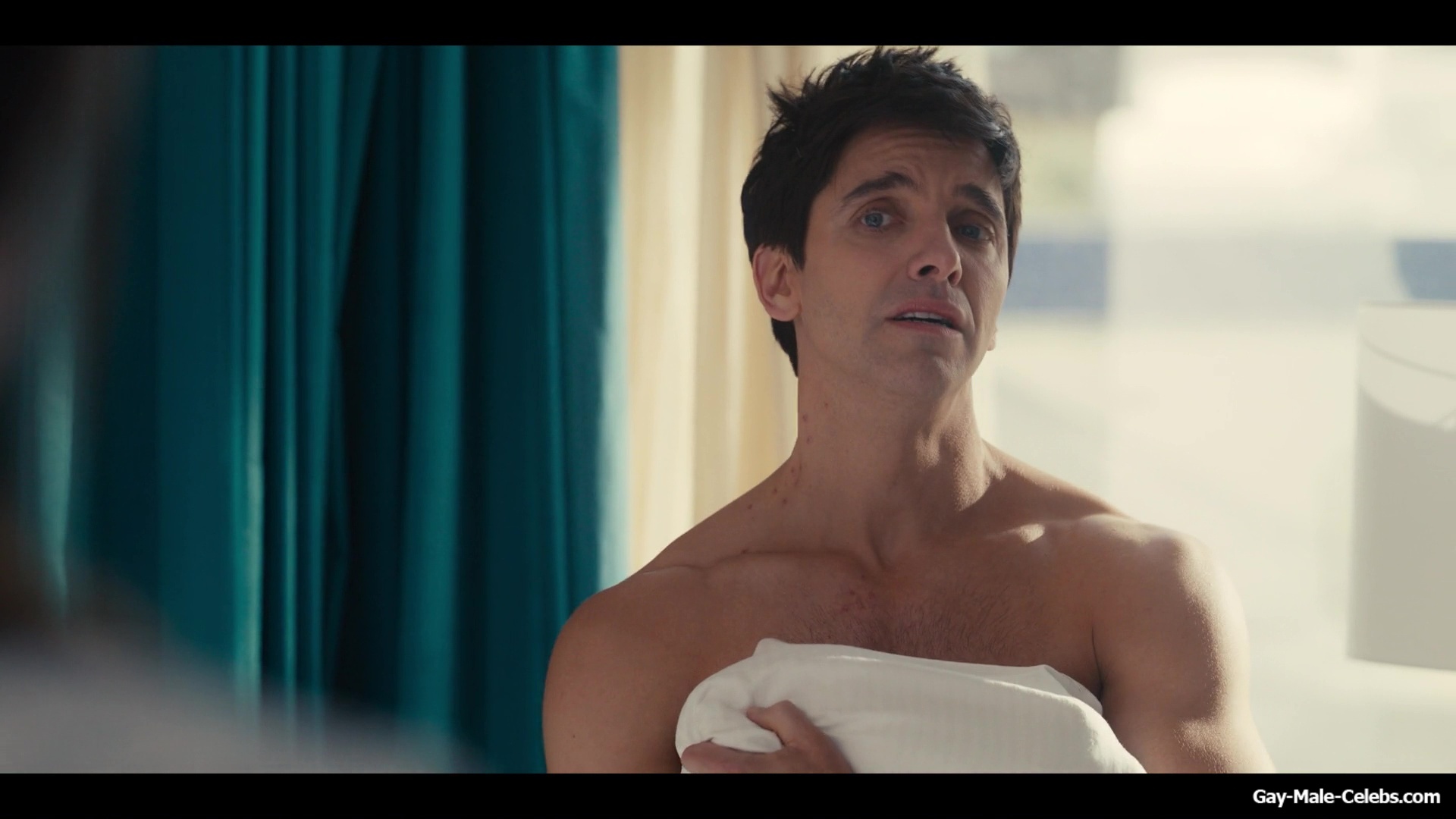 Paul W Downs Nude And Sexy in Hacks