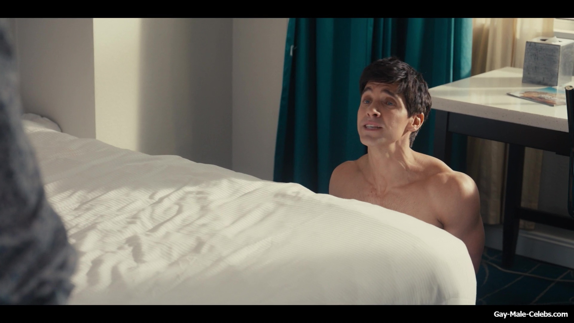 Paul W Downs Nude And Sexy in Hacks