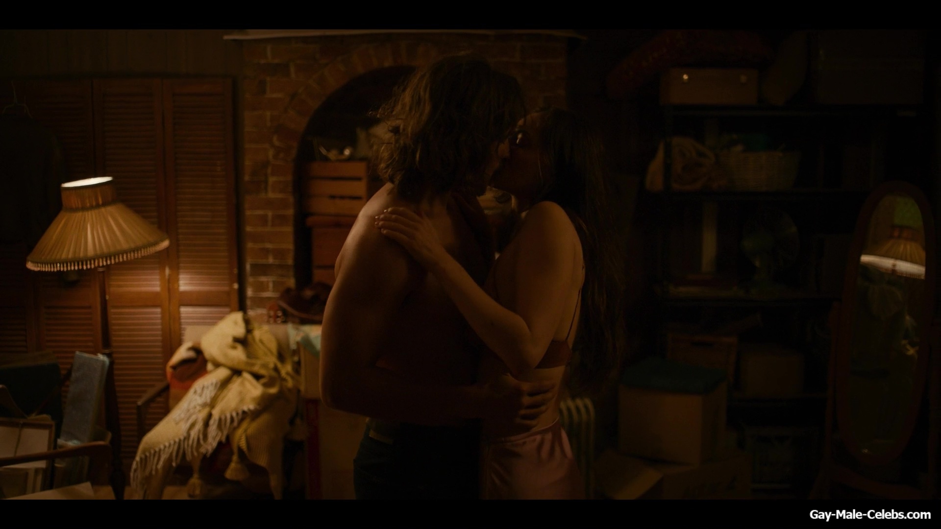 Brenton Thwaites hot