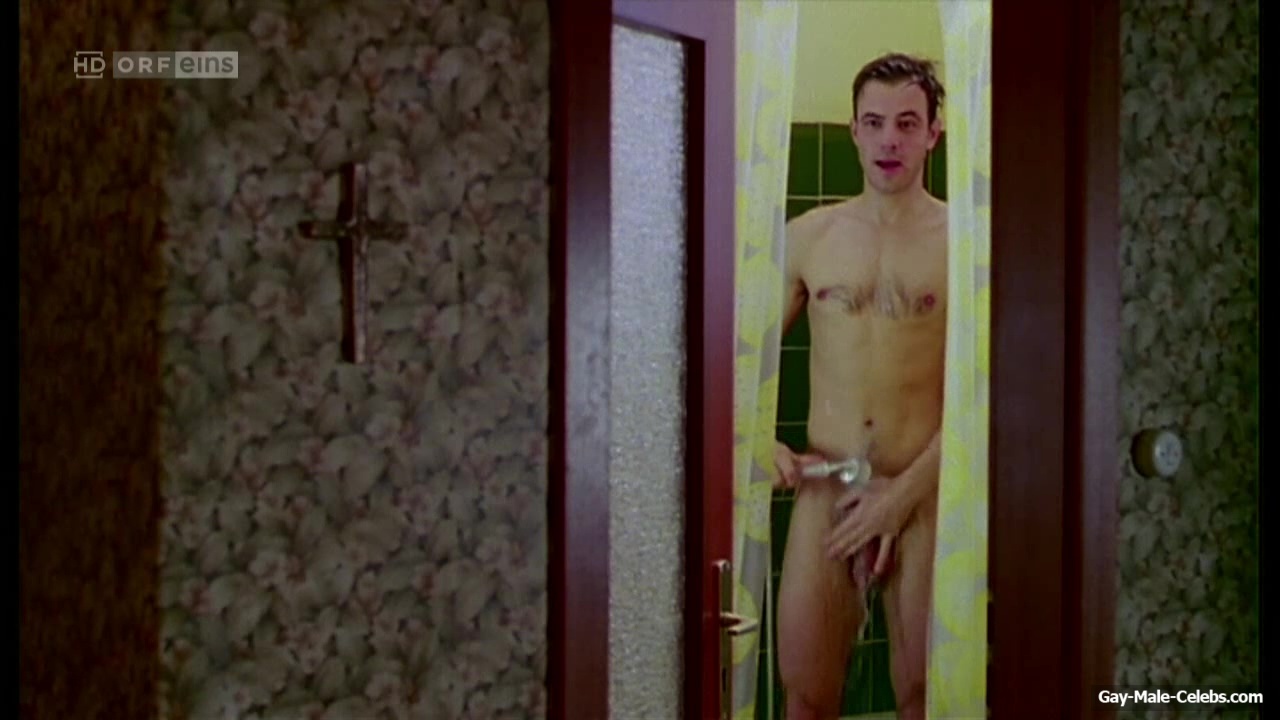 Felix Eitner Nude Dick In Shower Scenes in The Trio
