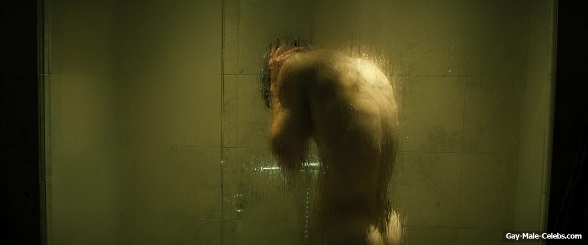Isac Calmroth Nude Shower Scenes in Doktor Glas