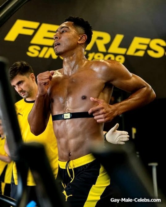 Jobe Bellingham shirtless